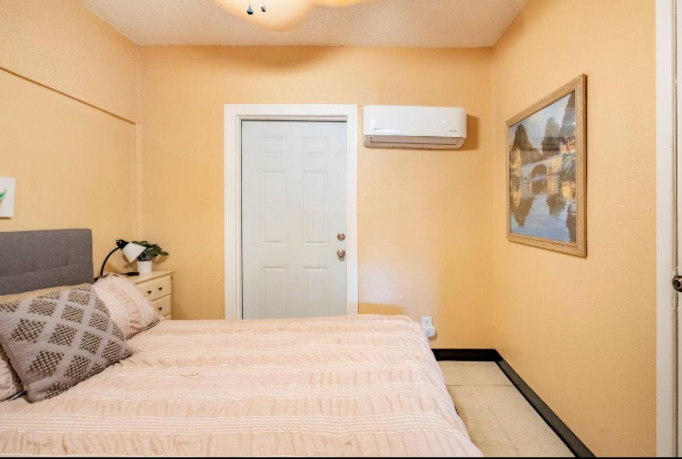 3-Bed Bungalow Walk To Historic Downtown Sanford Eksteriør billede