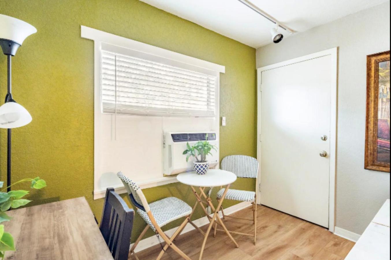 3-Bed Bungalow Walk To Historic Downtown Sanford Eksteriør billede